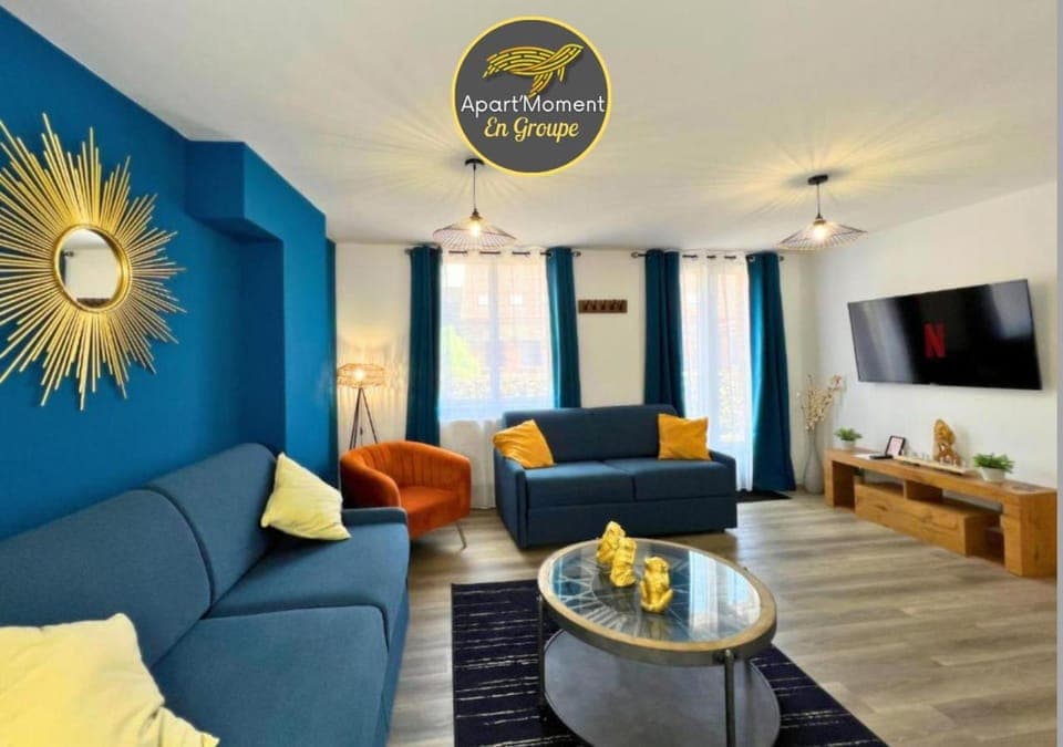 TV and multimedia, Living room, Seating area