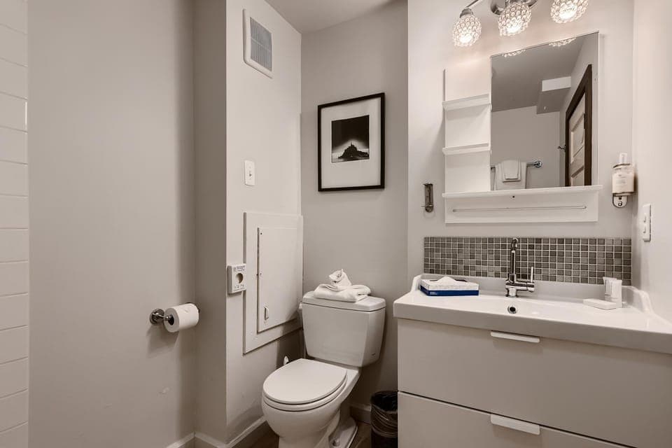 Toilet, Bathroom