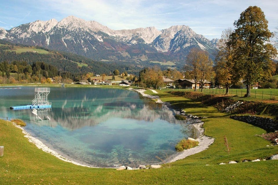 Nearby landmark, Day, Mountain view