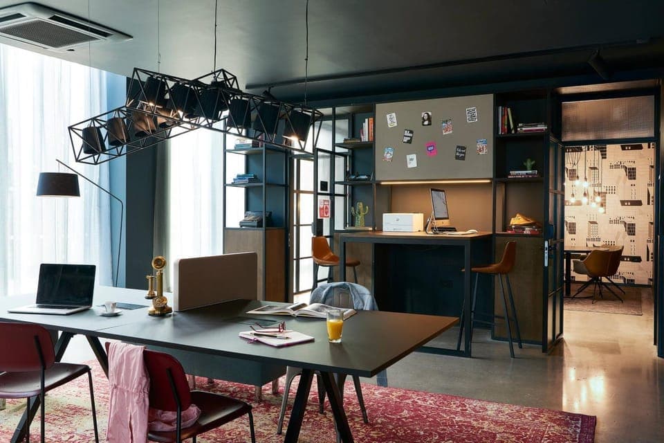 Meeting/conference room