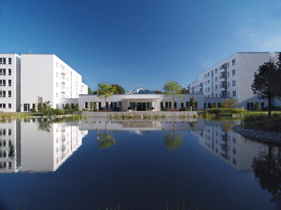 Property building, Lake view