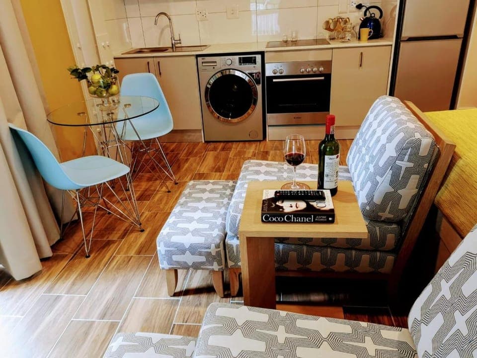 TV and multimedia, Coffee/tea facilities, Kitchen or kitchenette