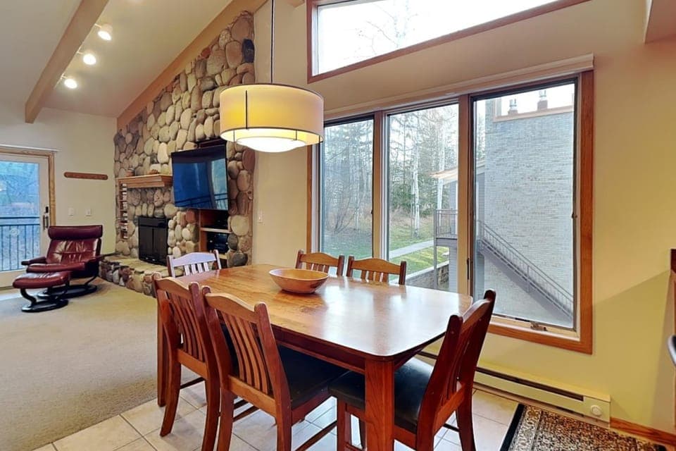 Timberline Condominiums 2 Bedroom plus Loft 3 Bath Deluxe Unit C3E House in Snowmass Village