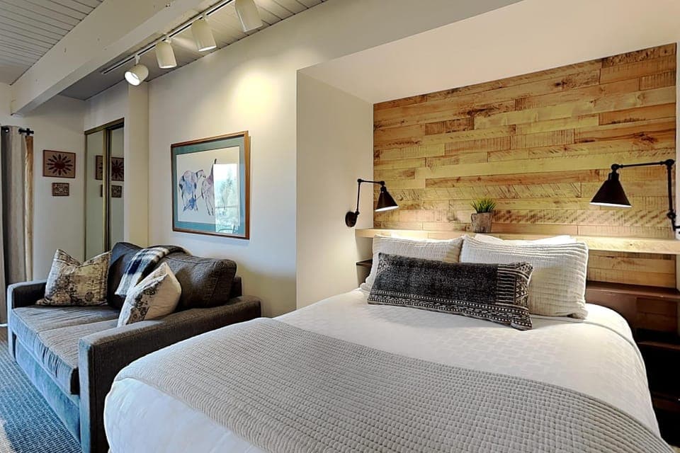 Timberline Condominiums Studio Deluxe Unit 214 House in Snowmass Village