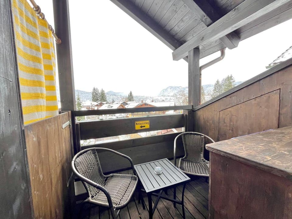 View (from property/room), Balcony/Terrace, Seating area