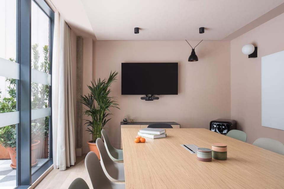 Meeting/conference room