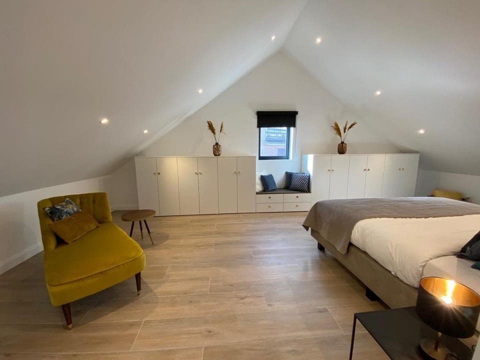 Bed, Bedroom, wardrobe