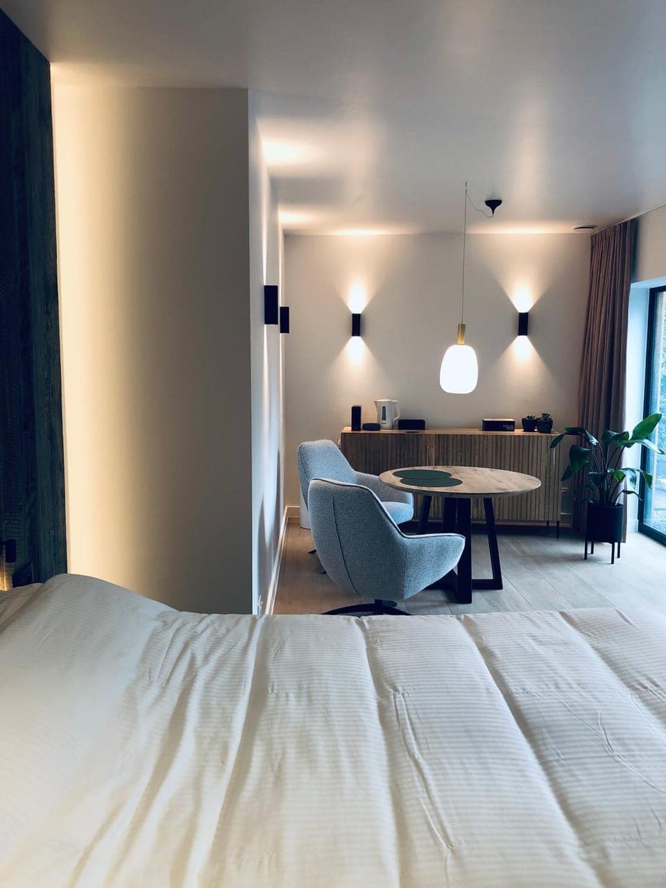 Photo of the whole room