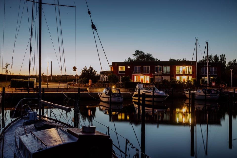 Off site, Lake view, Sports, Sunset