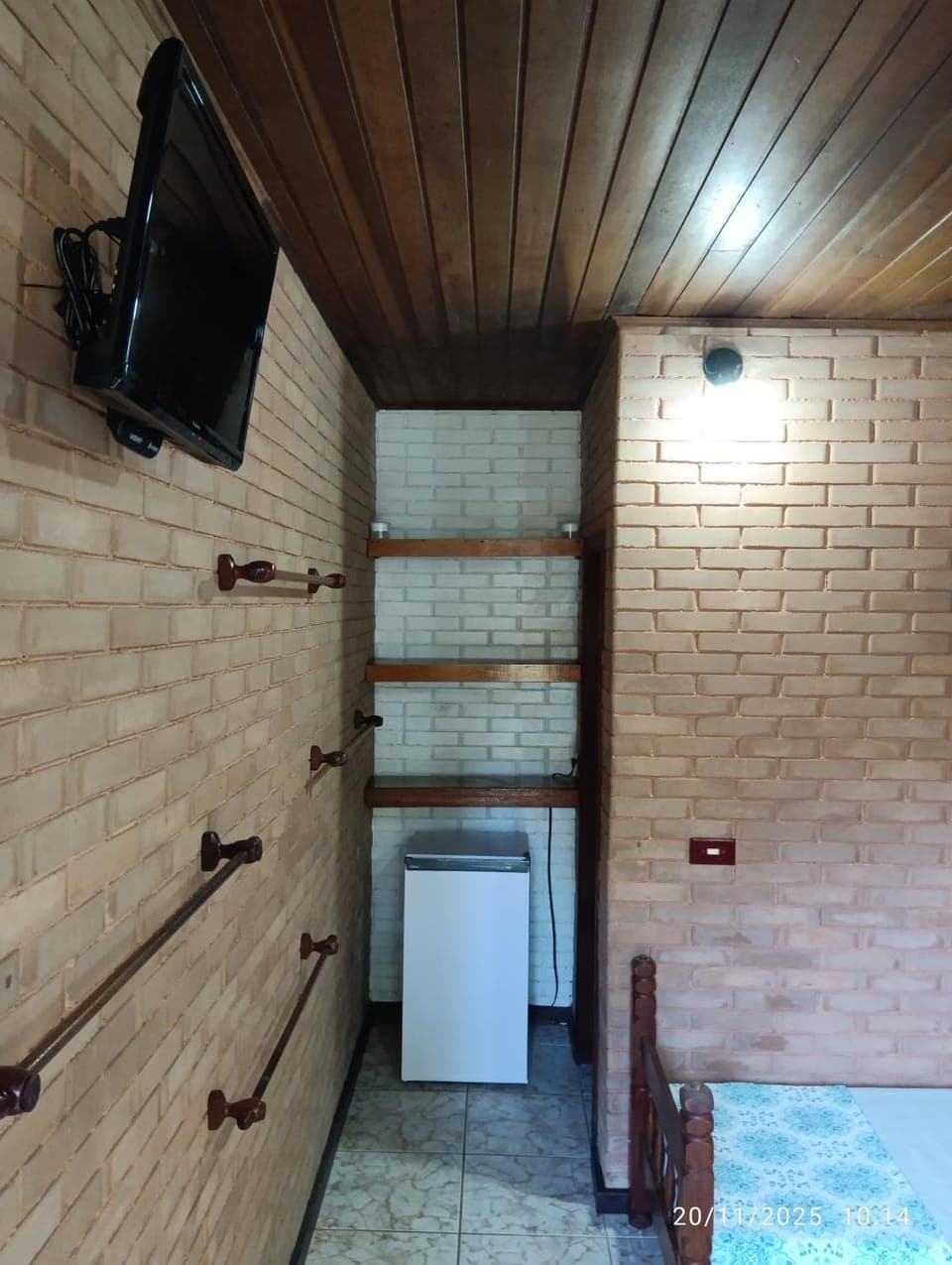 TV and multimedia, Photo of the whole room, minibar