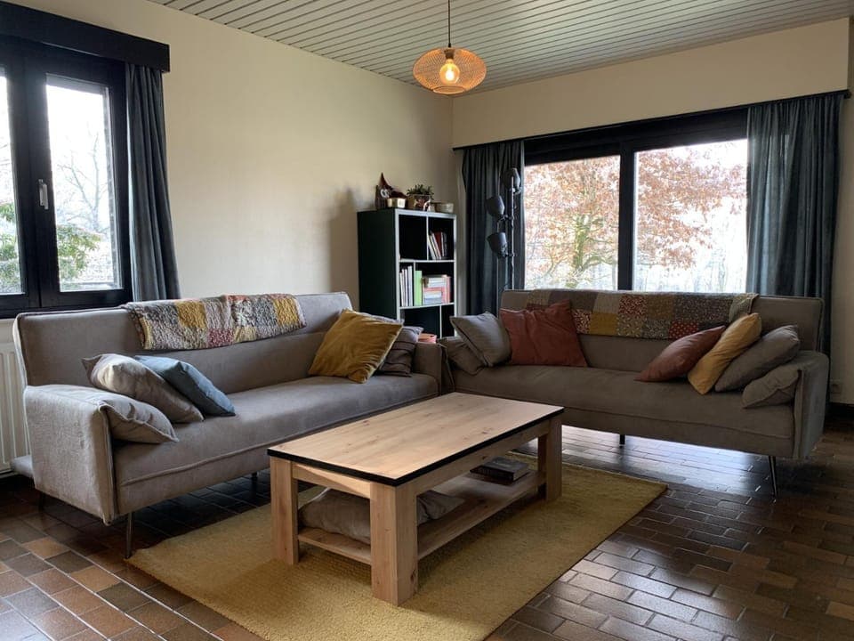 View (from property/room), Living room, Seating area, Garden view, Mountain view, Mountain view, Family, Quiet street view