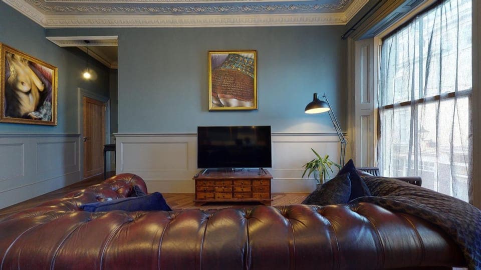 TV and multimedia, Living room, Seating area