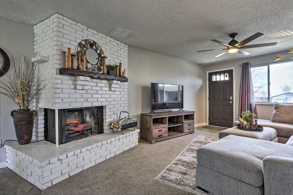 Duplex w/ Private Yard: 3 Mi to Downtown Loveland! House in Loveland