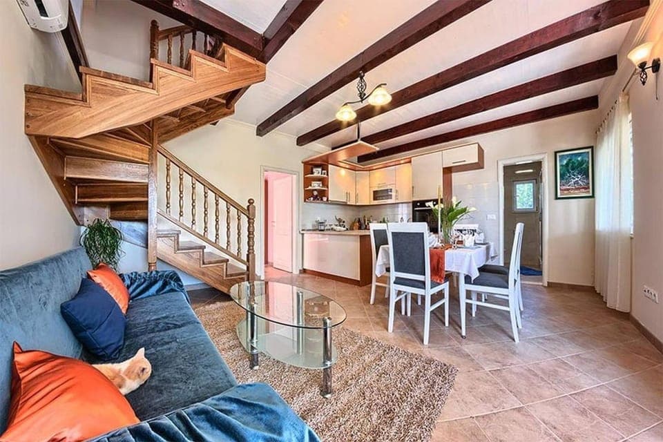 Kitchen or kitchenette, Other, Seating area