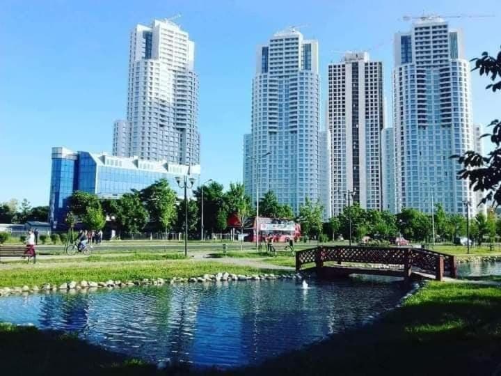 Property building, Nearby landmark, Spring, Day, Natural landscape, City view, Lake view