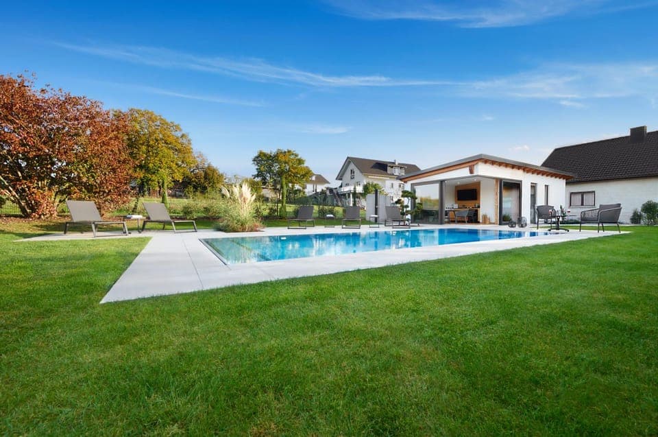 Garden, Pool view, Swimming pool, sunbed