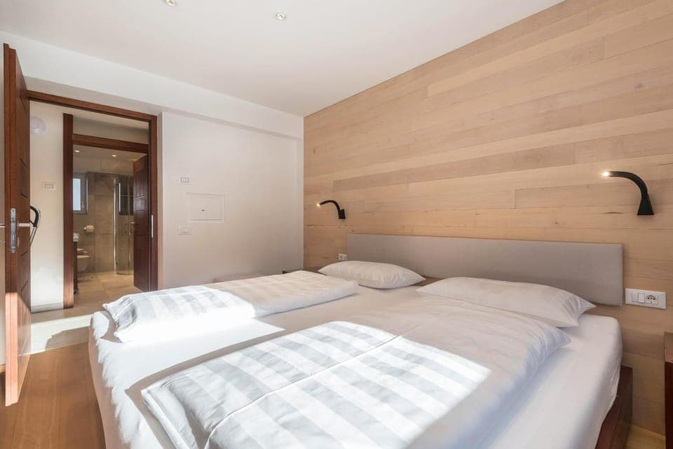 Property building, Living room, Bedroom