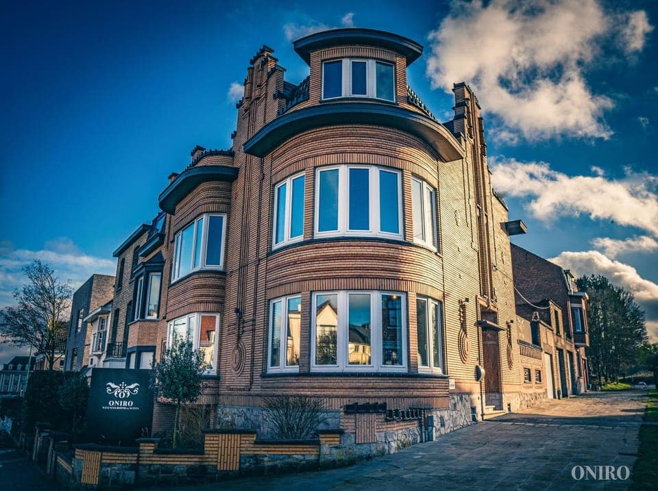 Property building, Facade/entrance