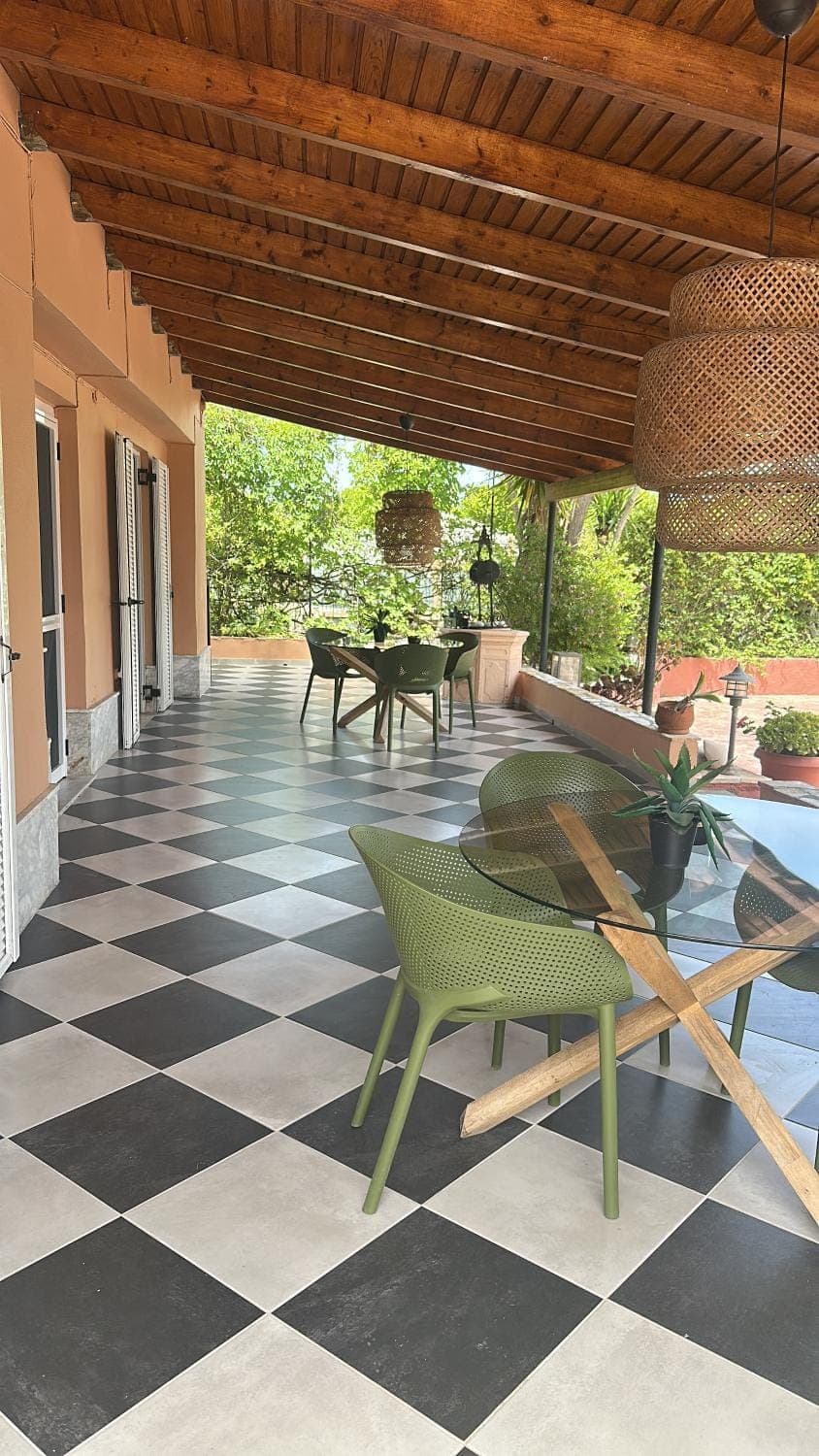 Inner courtyard view
