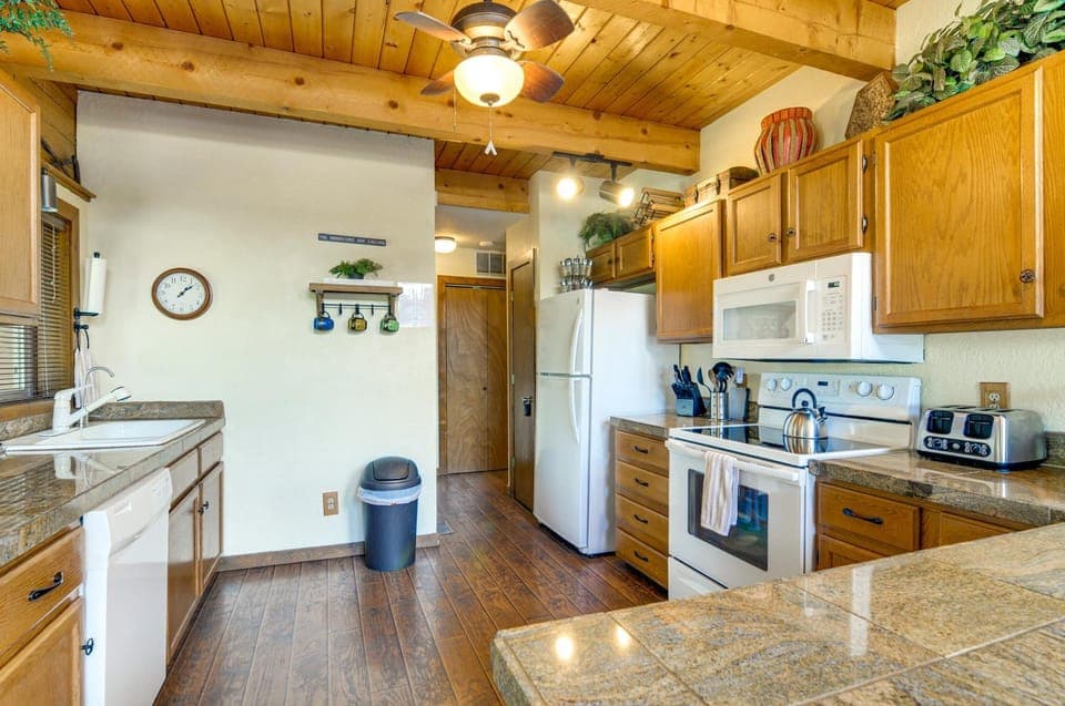 Rustic Pagosa Lakes Cabin w/ Deck & Grill! Cabin in Colorado