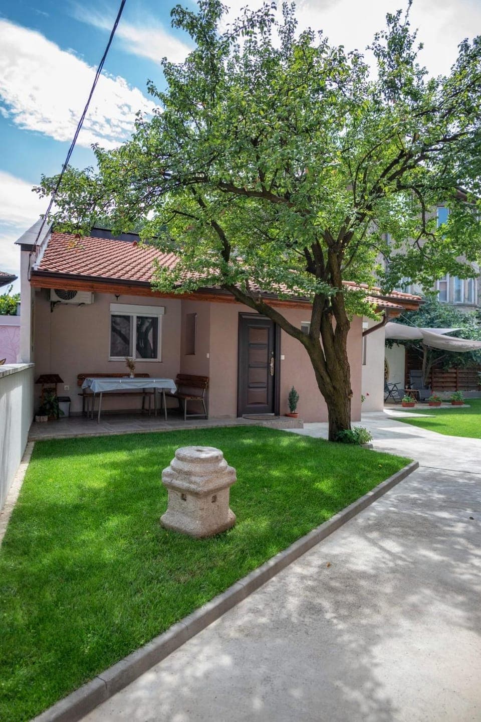 Property building, Garden