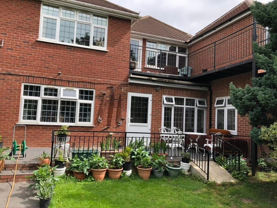 Property building, Patio, Facade/entrance