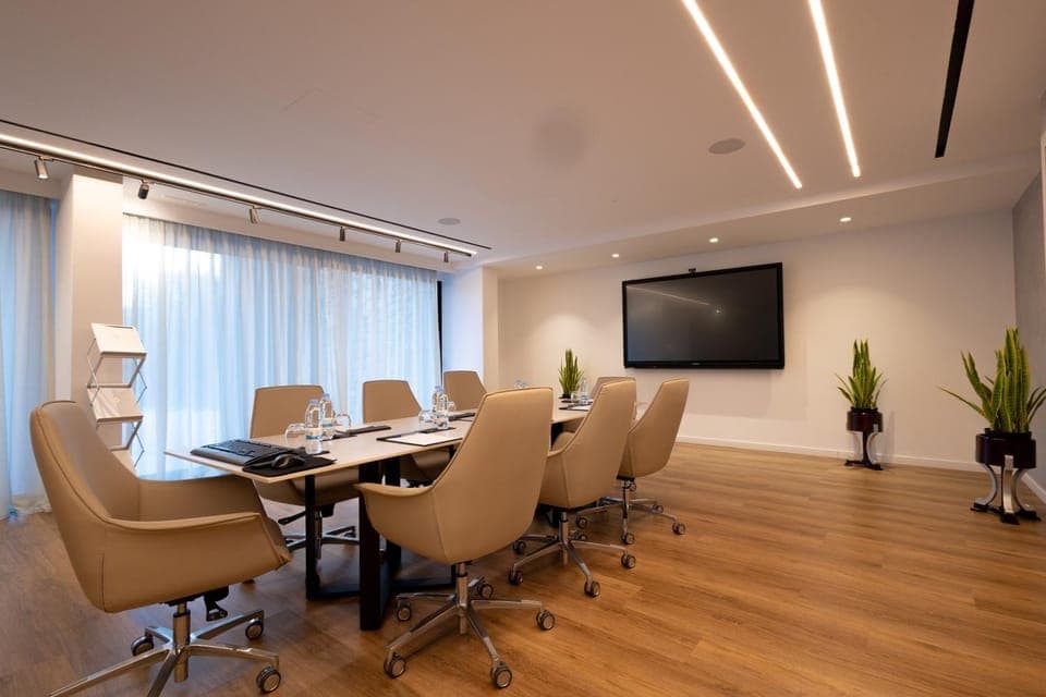Meeting/conference room