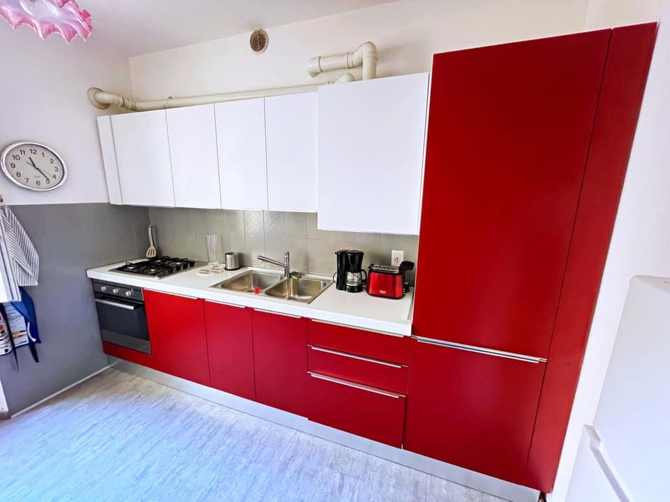 Kitchen or kitchenette, stove