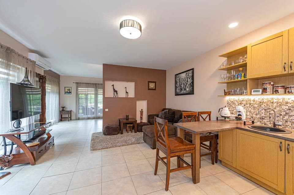 TV and multimedia, kitchen