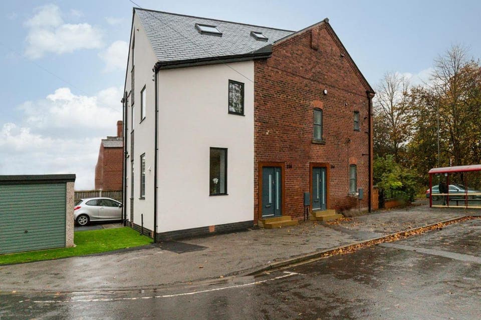 Property building, Neighbourhood, Street view, Location