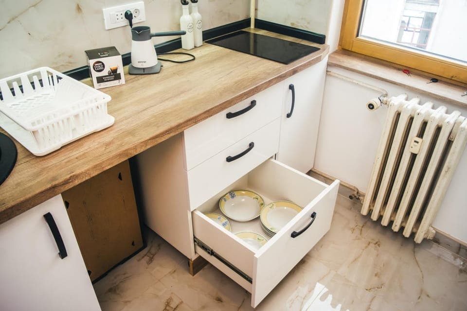 Kitchen or kitchenette