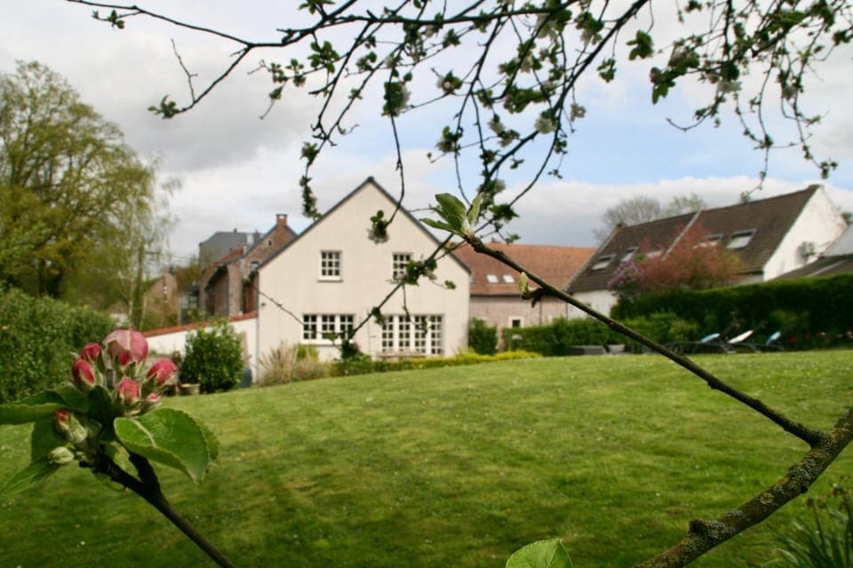 Property building, Garden