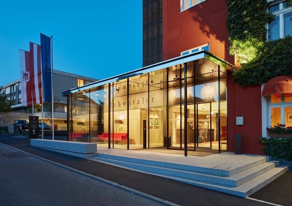 Property building, Facade/entrance