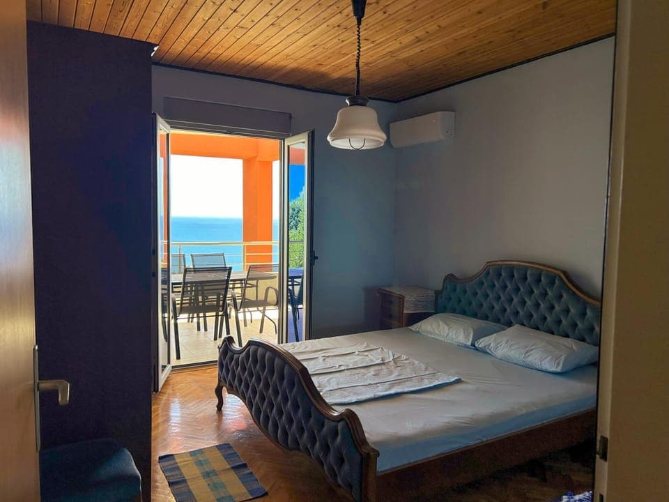 Bedroom, Sea view