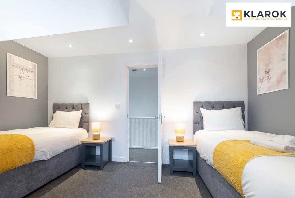 Bed, Photo of the whole room, Bedroom, heating, internet, towels