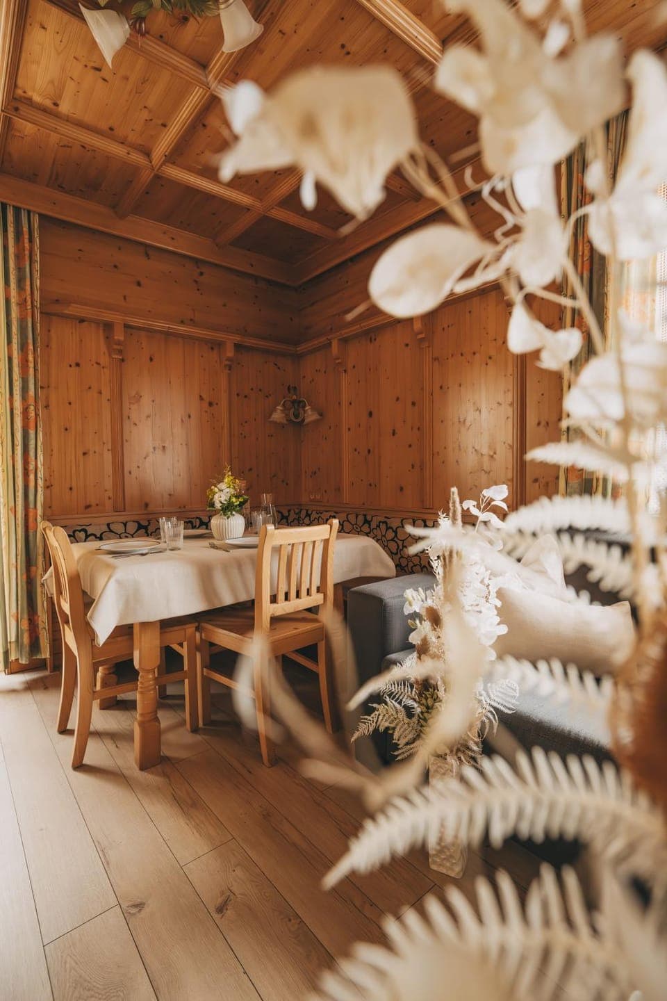 Living room, Dining area, kitchen