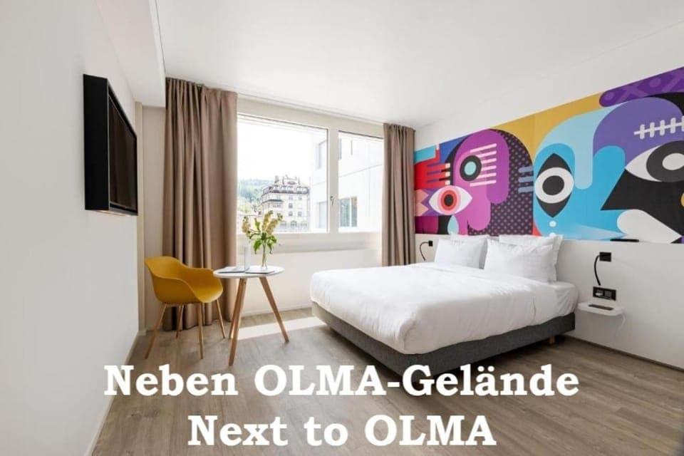 Photo of the whole room