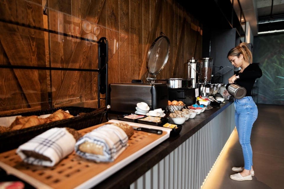 Food and drinks, Food, Buffet breakfast, Drinks