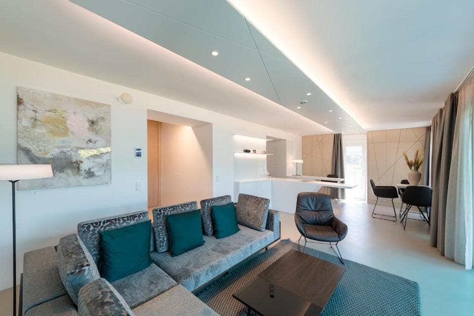 Living room, Seating area