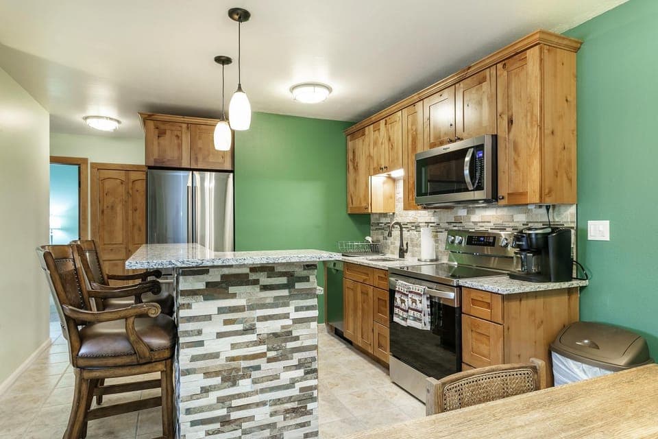 Kitchen or kitchenette