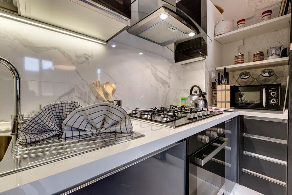 Kitchen or kitchenette