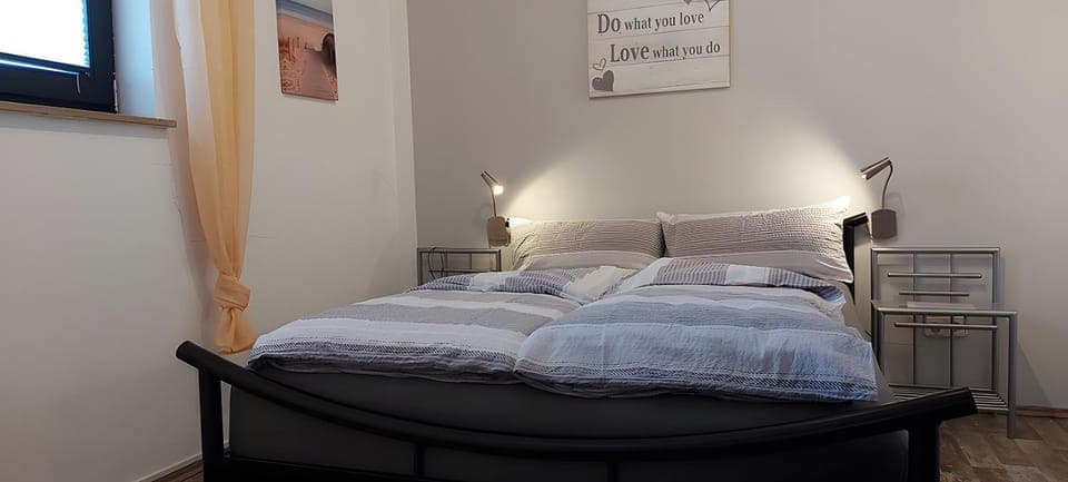 Living room, Bedroom