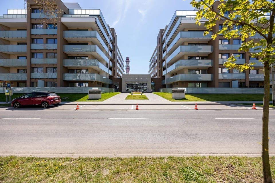Property building, Facade/entrance
