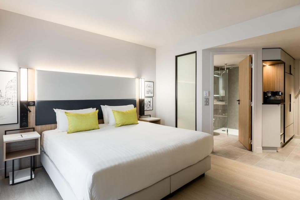 Photo of the whole room