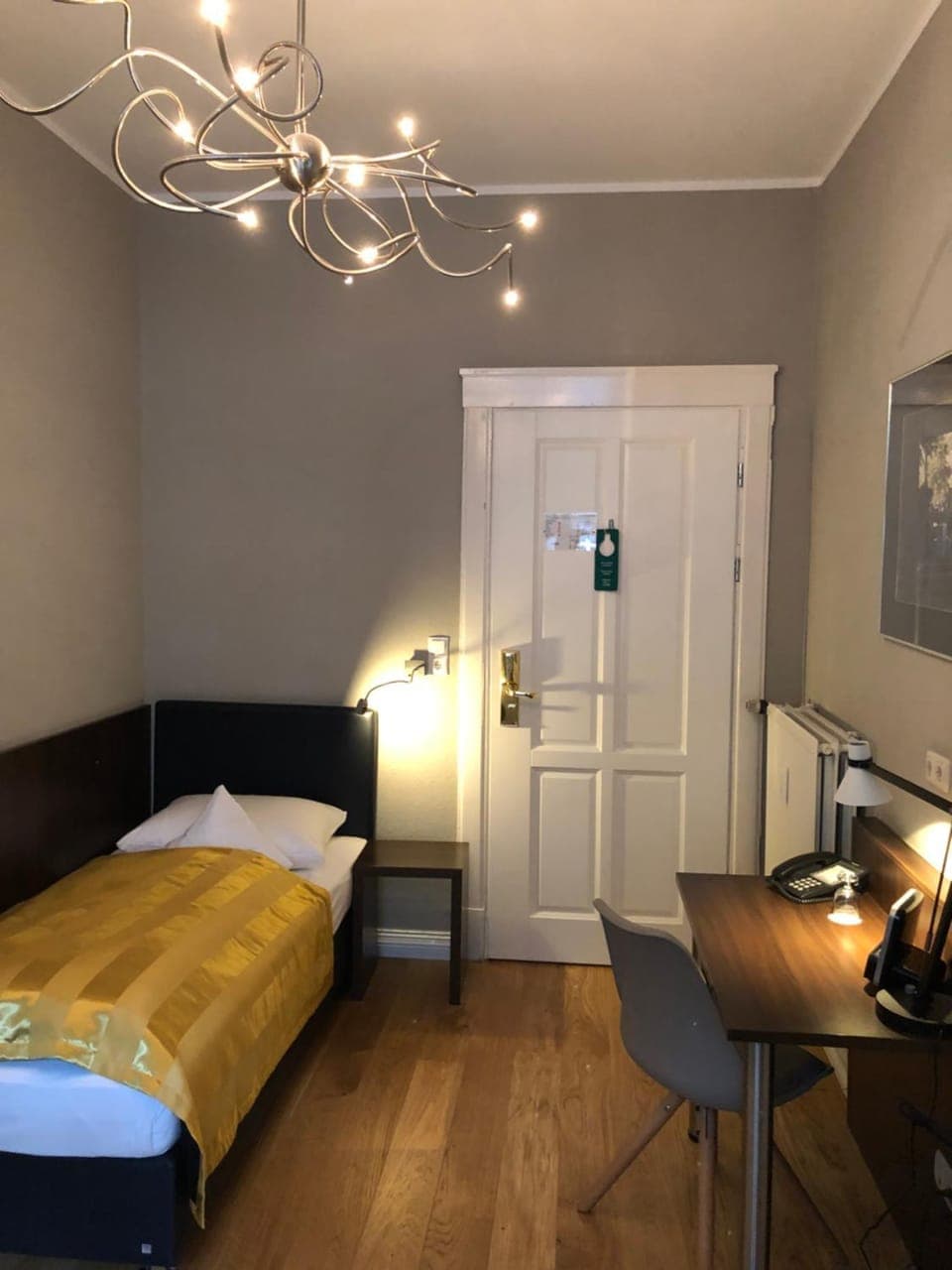 Photo of the whole room