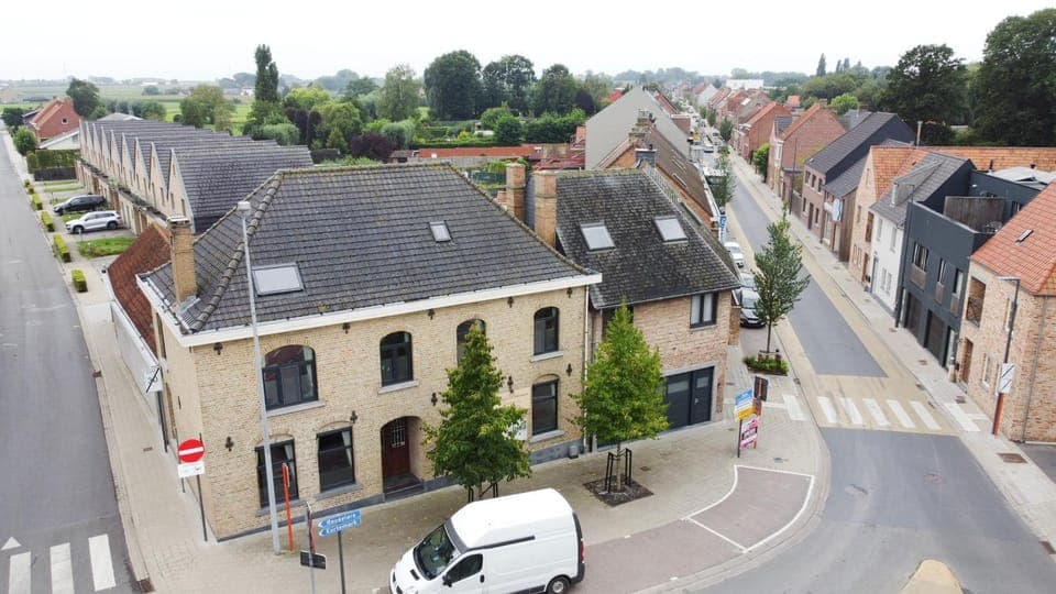 Neighbourhood, Bird's eye view, Street view
