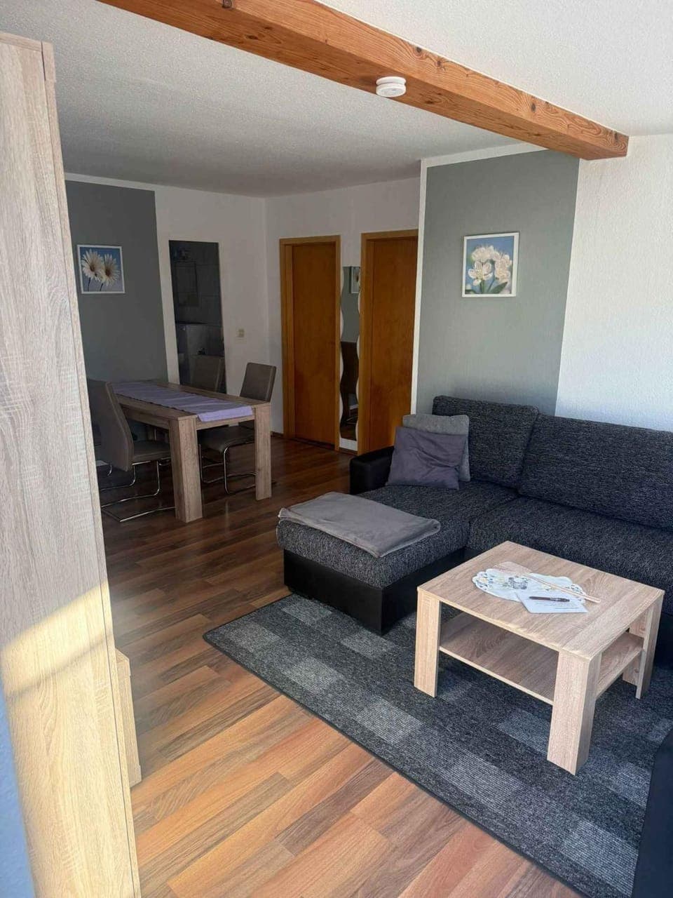 Living room, Seating area, Dining area