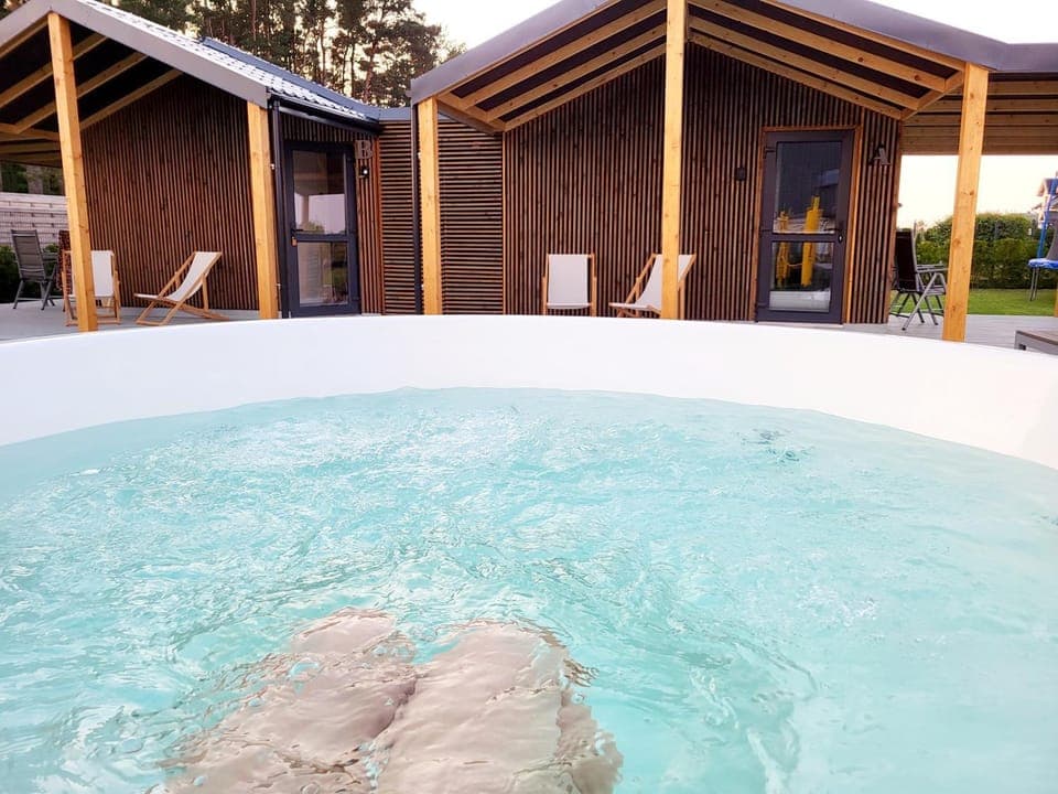 Property building, Day, Hot Tub, sunbed