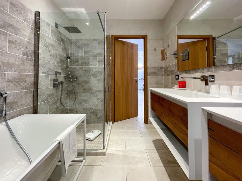 Shower, Bathroom, Bath