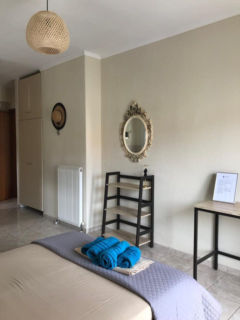 Other, Photo of the whole room